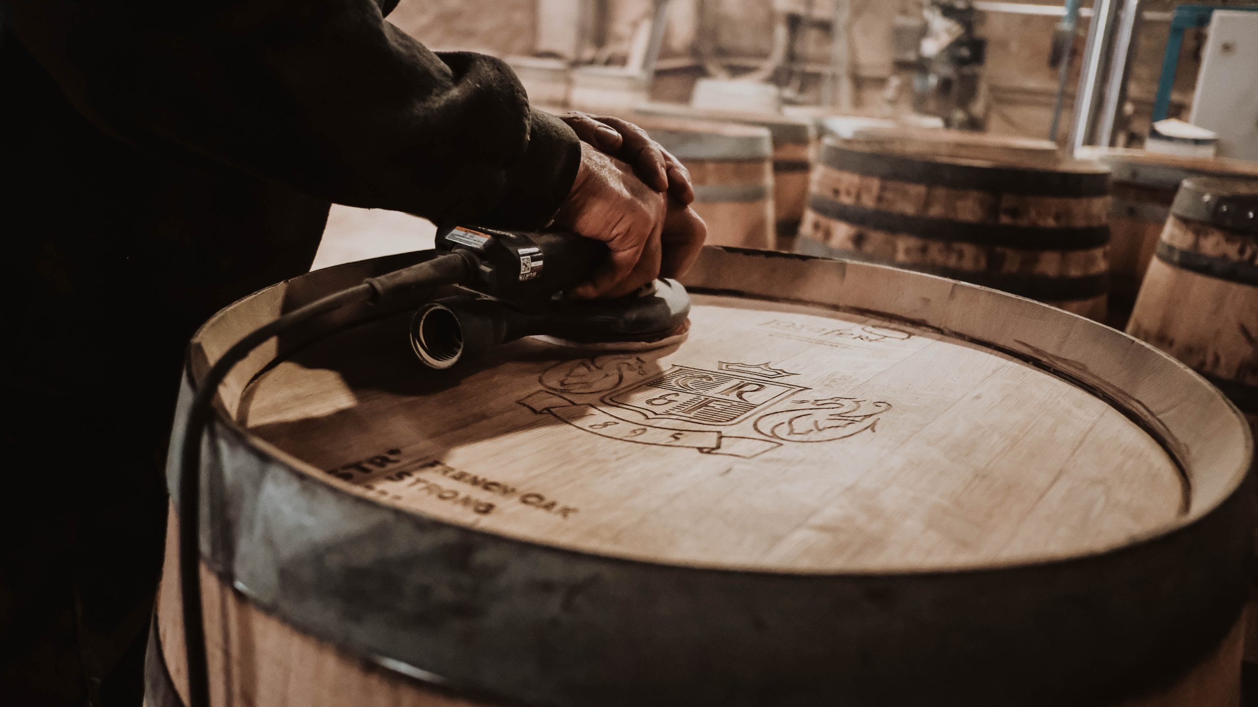 How oak barrels give flavour to spirits, wines and beers Luso Barrel