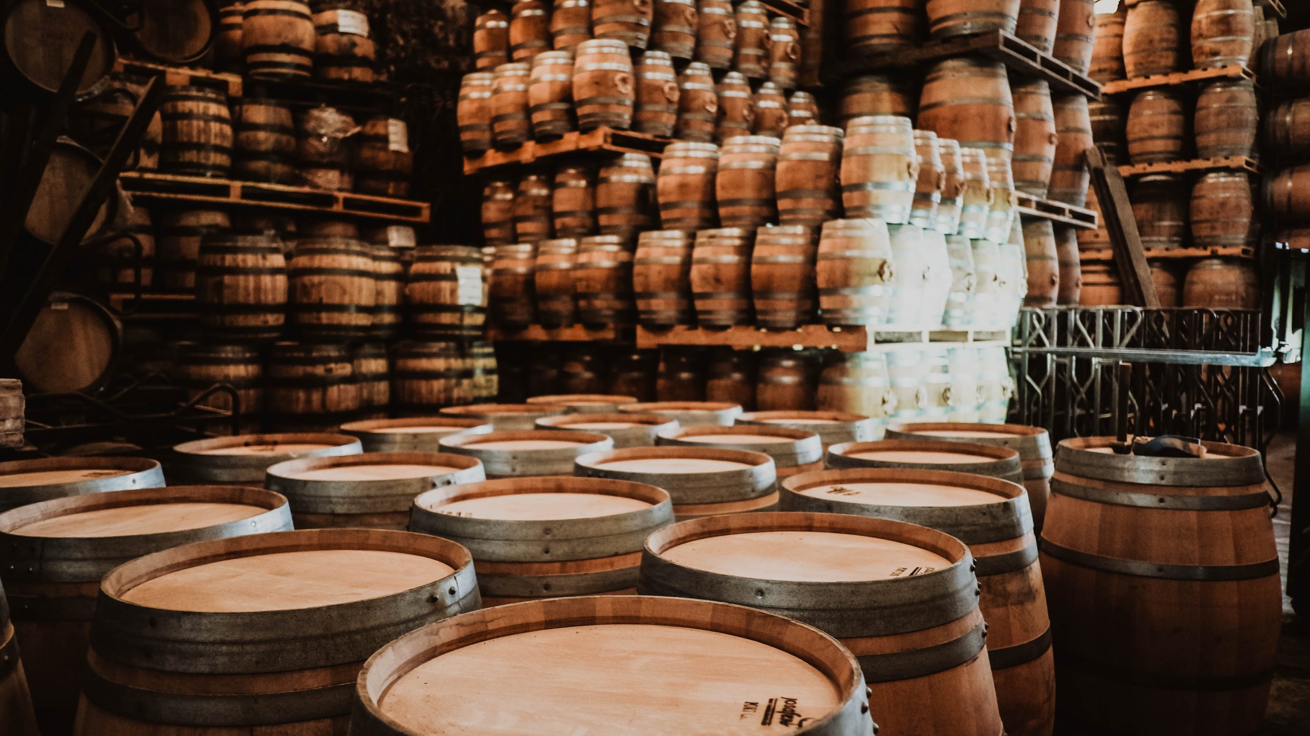 Storing and transporting your empty barrels Luso Barrel used port